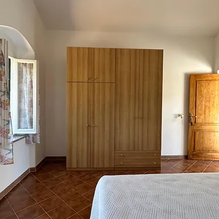 Casa Luciana Holiday home *